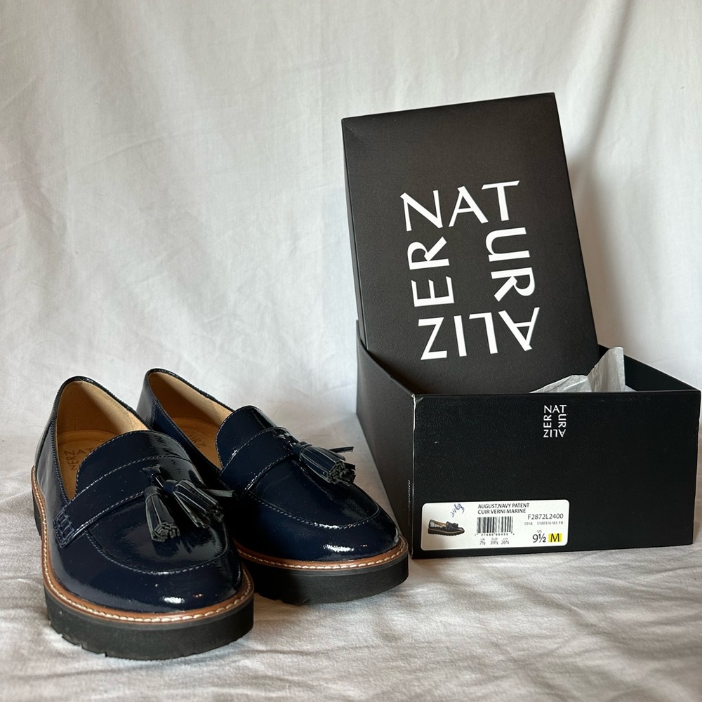 Naturalizer Patent Navy Loafers BNIB